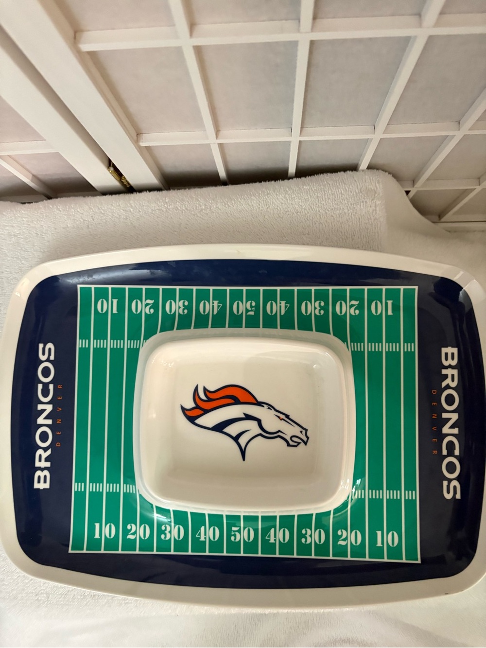 Denver Broncos Chip Dip Serving Tray NFL Football Field w/Team Name & Logo